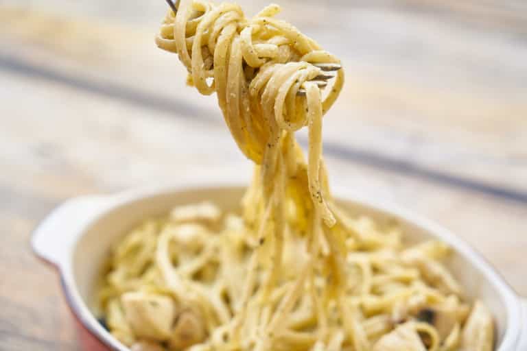 How to cook a real authentic Italian spaghetti Carbonara How to cook a real authentic Italian spaghetti Carbonara