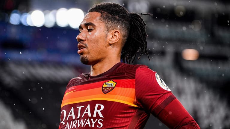 Roma submit new bid for Manchester United’s Chris Smalling Roma submit new bid for Manchester United’s Chris Smalling