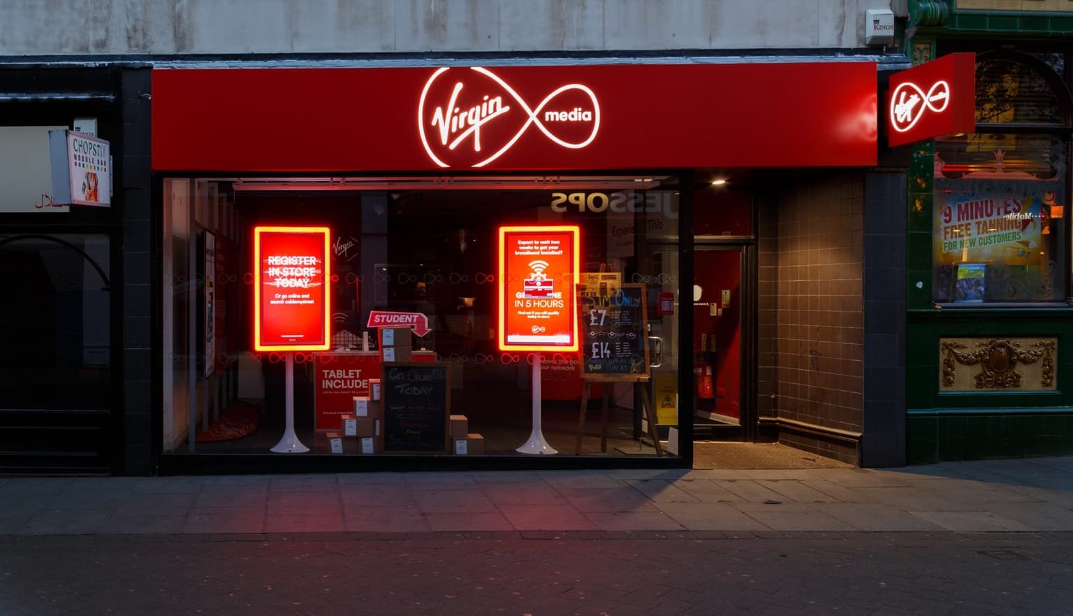 Virgin Media launches internet package for universal credit claimants