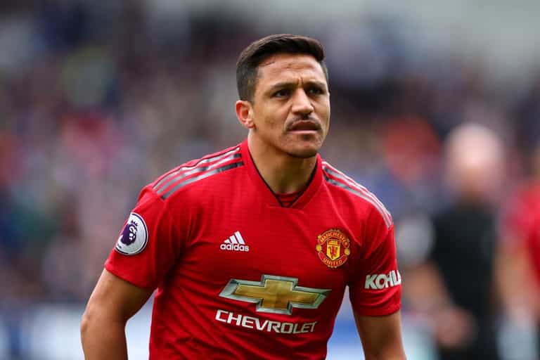 Alexis Sanchez wanted to “tear up” Man Utd contract after first training session Alexis Sanchez wanted to “tear up” Man Utd contract after first training session