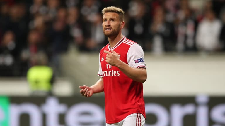 Arsenal willing to sell Mustafi with two Italian clubs linked Arsenal willing to sell Mustafi with two Italian clubs linked