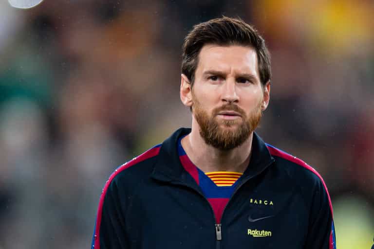 Lionel Messi attacks Barcelona board again in Luis Suarez farewell message Lionel Messi attacks Barcelona board again in Luis Suarez farewell message