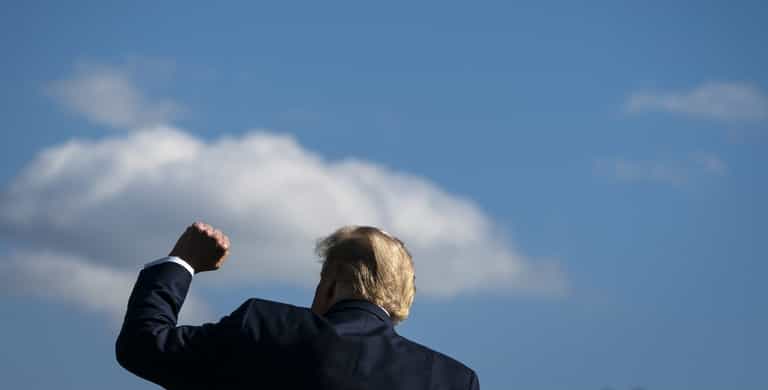 Man predicted Trump’s Covid-19 diagnosis based on military flight paths Man predicted Trump’s Covid-19 diagnosis based on military flight paths