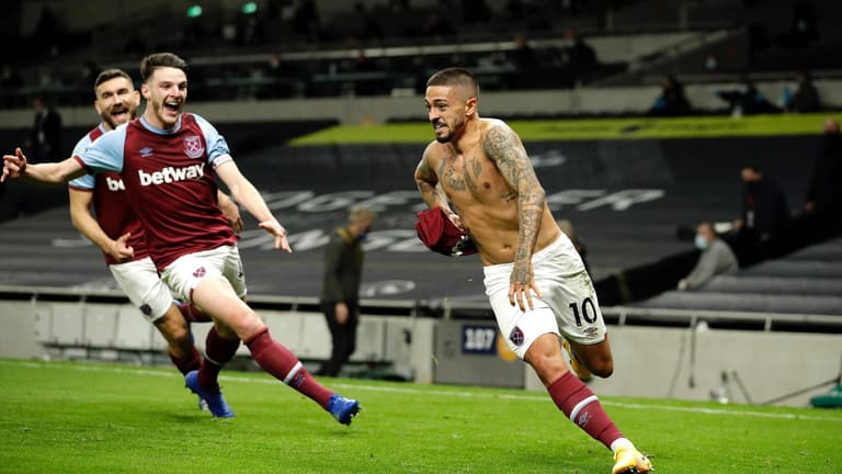 Spurs go full Spurs and throw away three goal lead against West Ham Spurs go full Spurs and throw away three goal lead against West Ham
