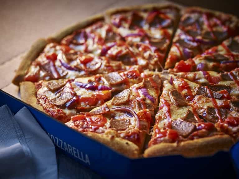 Domino’s is now selling doner kebab pizzas Domino’s is now selling doner kebab pizzas