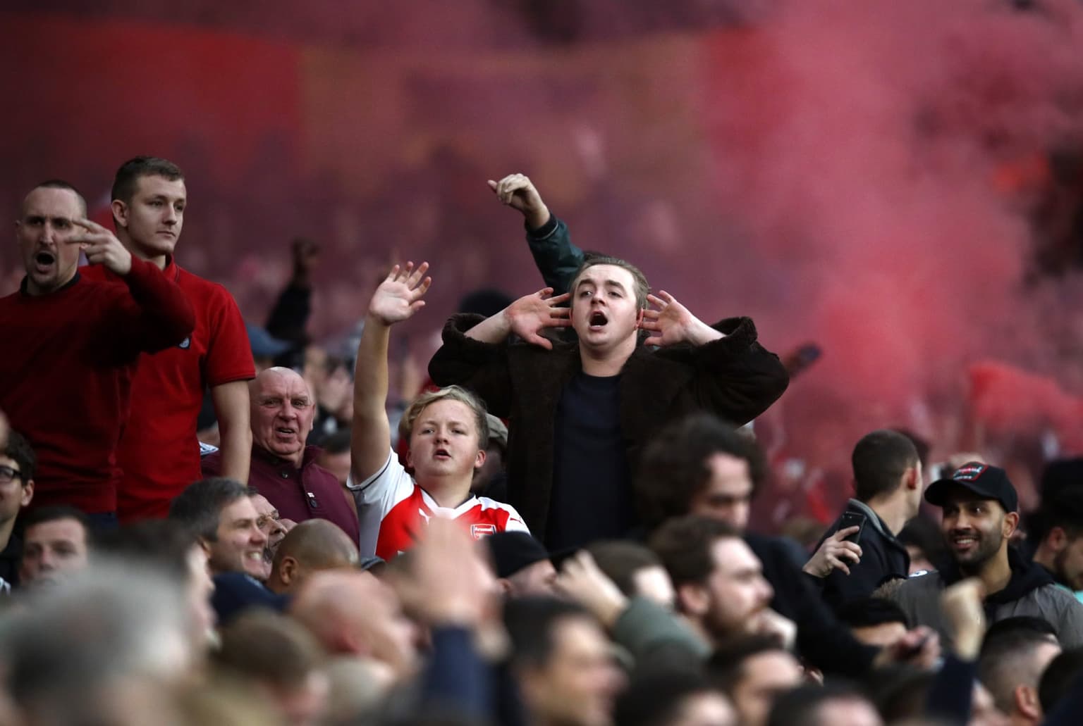 Premier League outlines strict plans for fans’ return, including no drinking or singing