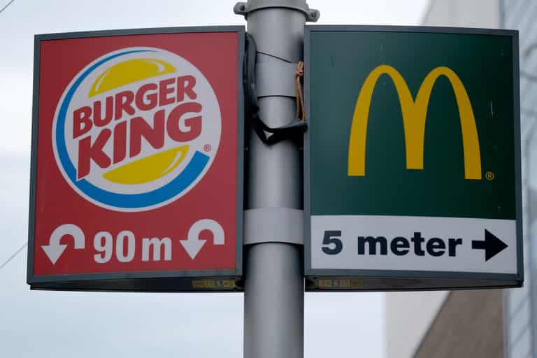 Burger King urge customers to go to McDonalds in order to help the restaurant industry Burger King urge customers to go to McDonalds in order to help the restaurant industry