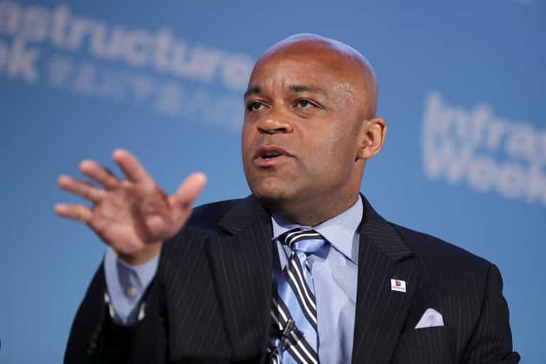 US mayor ignores his own advice and travels for Thanksgiving US mayor ignores his own advice and travels for Thanksgiving