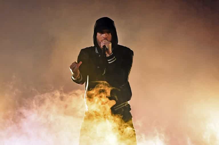 Eminem endorses Joe Biden by letting him use ‘Lose Yourself’ in campaign advert Eminem endorses Joe Biden by letting him use ‘Lose Yourself’ in campaign advert