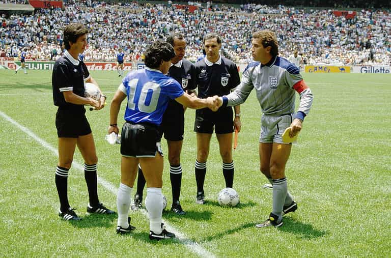 FIFA should retire No 10 shirts in honour of Diego Maradona, says Andre Villas-Boas FIFA should retire No 10 shirts in honour of Diego Maradona, says Andre Villas-Boas