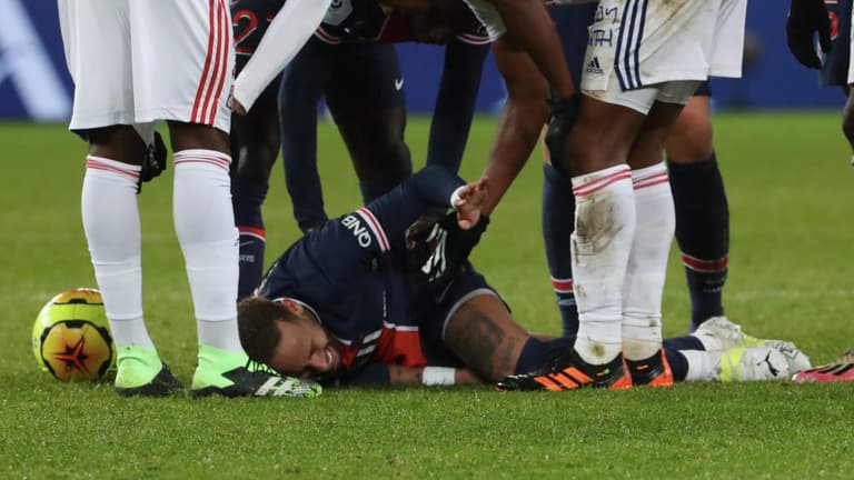 Neymar in tears of agony after suffering ankle injury during match against Lyon Neymar in tears of agony after suffering ankle injury during match against Lyon
