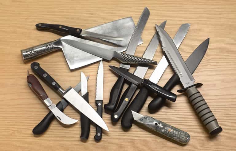 Police are offering cash for knives, guns and knuckle dusters in weapons amnesty Police are offering cash for knives, guns and knuckle dusters in weapons amnesty