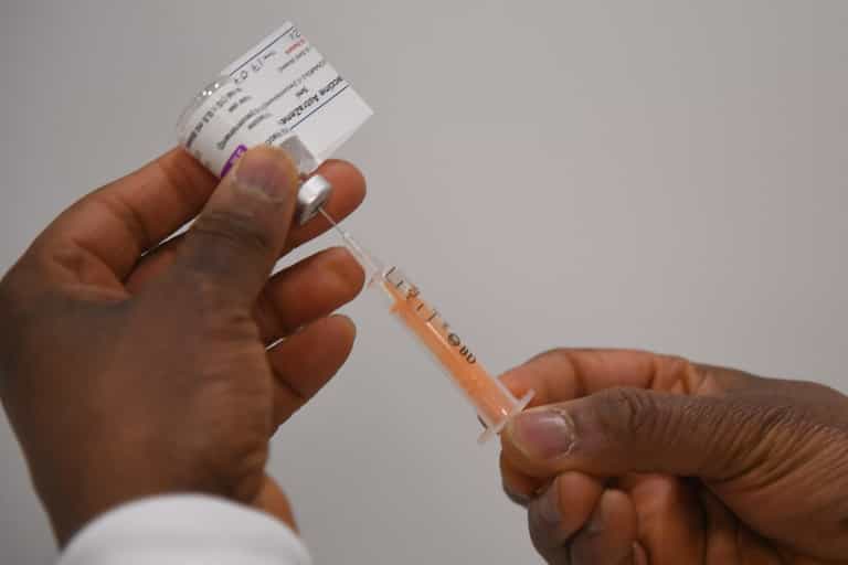 Doctors call for gap between Pfizer vaccine doses to be reduced Doctors call for gap between Pfizer vaccine doses to be reduced