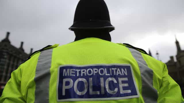 Police break up wedding party with 400 guests at school Police break up wedding party with 400 guests at school