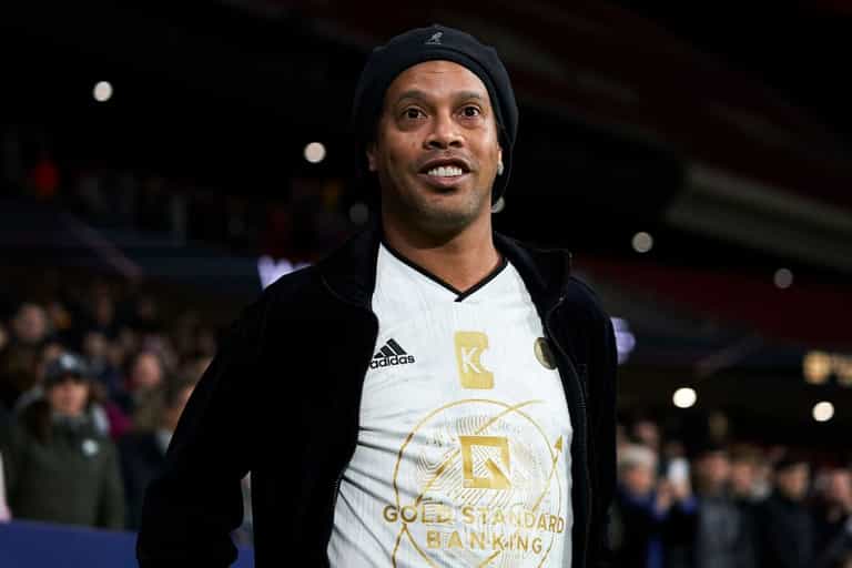 Lionel Messi sends support to Ronaldinho after his mother’s death Lionel Messi sends support to Ronaldinho after his mother’s death