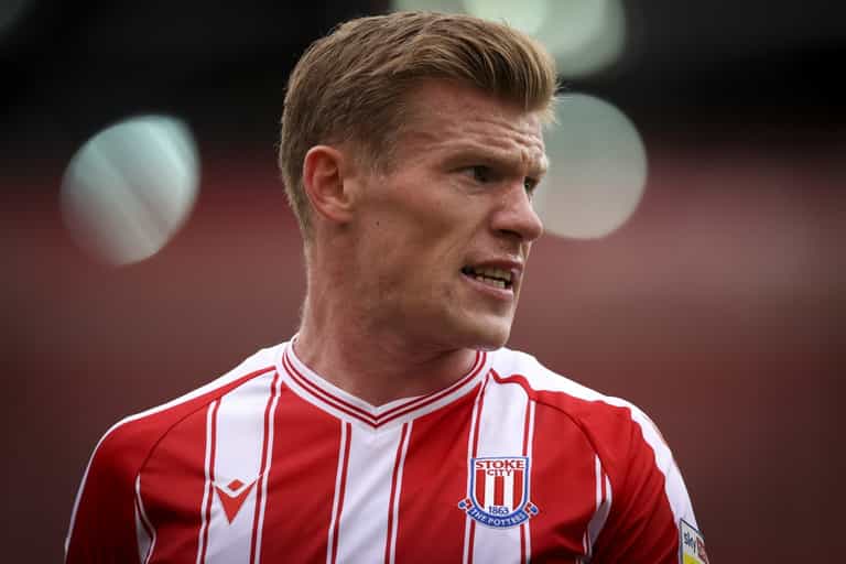 James McClean shares image of threats sent to him on Instagram James McClean shares image of threats sent to him on Instagram
