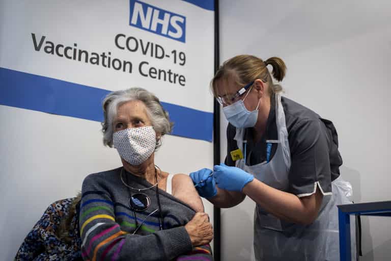 Study finds Covid-19 vaccine has ‘substantial’ effect on transmission Study finds Covid-19 vaccine has ‘substantial’ effect on transmission