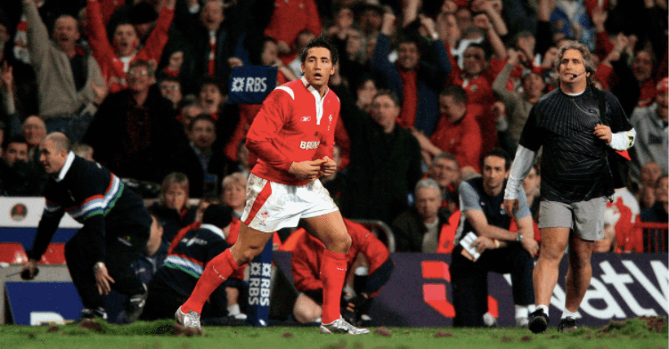 Ex-England rugby star explains why Gavin Henson is the worst roommate ever Ex-England rugby star explains why Gavin Henson is the worst roommate ever