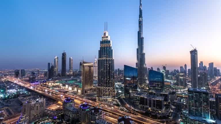 Dubai pubs and bars close due to Covid spike after influencers mocked UK travel ban Dubai pubs and bars close due to Covid spike after influencers mocked UK travel ban