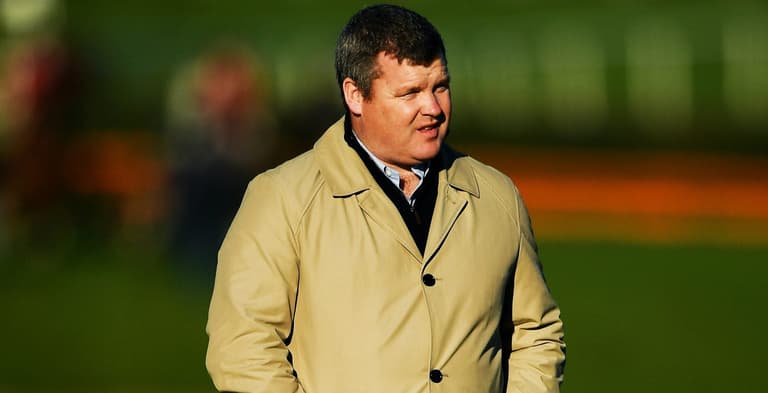 Trainer Gordon Elliot releases statement on photo of him sitting on top of dead horse Trainer Gordon Elliot releases statement on photo of him sitting on top of dead horse