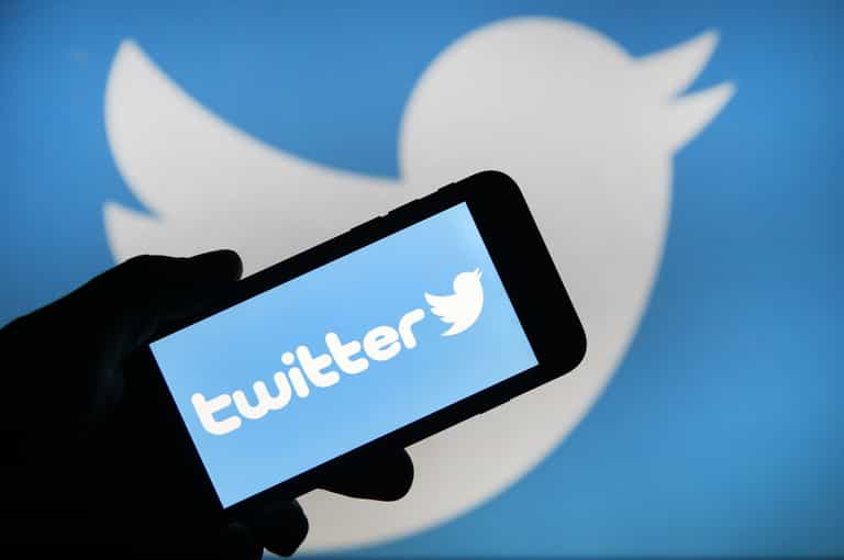 Man defends paying $2.9m for ‘Mona Lisa’ of tweets Man defends paying $2.9m for ‘Mona Lisa’ of tweets