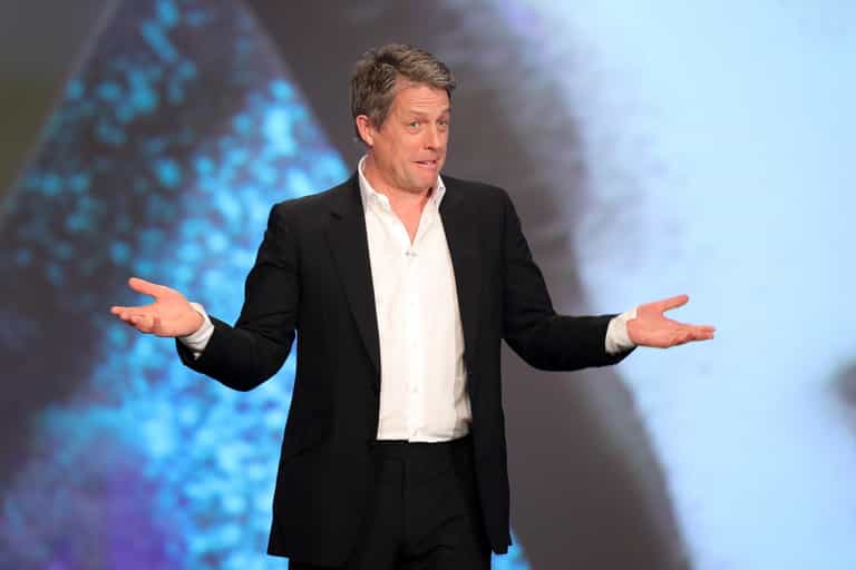 Hugh Grant says UK government are ‘exploiting pandemic to enrich their friends’ Hugh Grant says UK government are ‘exploiting pandemic to enrich their friends’