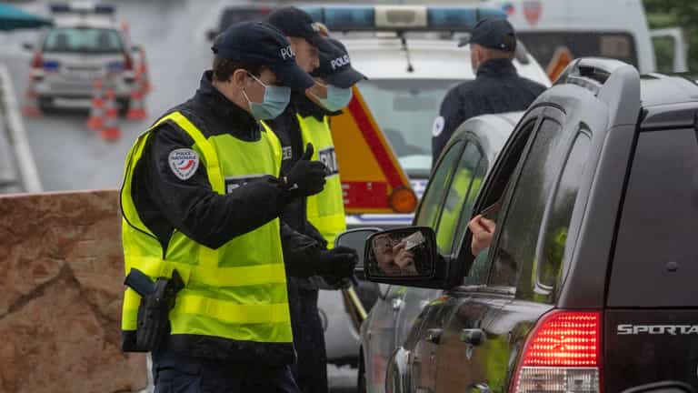 British immigrants ‘in tears’ after being told to leave Spain British immigrants ‘in tears’ after being told to leave Spain