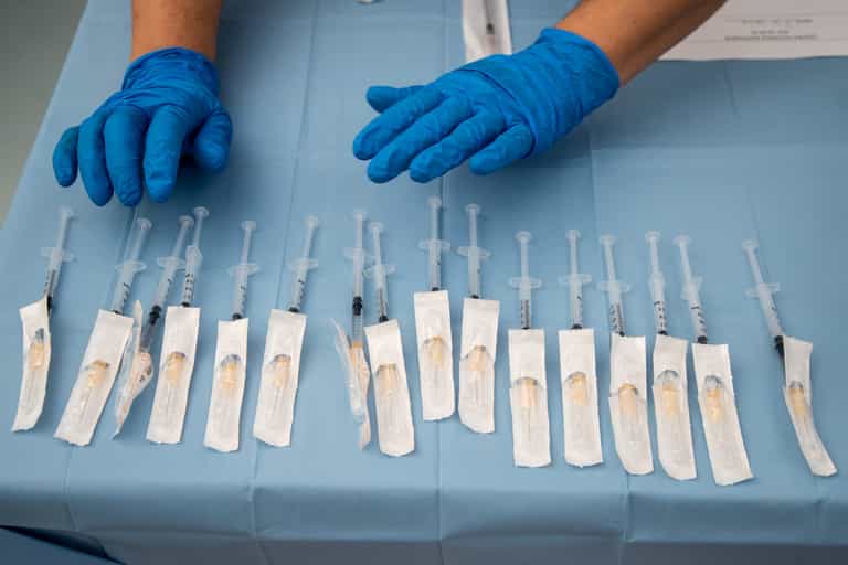 Italy blocks AstraZeneca vaccine shipment to Australia Italy blocks AstraZeneca vaccine shipment to Australia