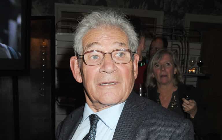 Vicar of Dibley star Trevor Peacock dies aged 89 Vicar of Dibley star Trevor Peacock dies aged 89
