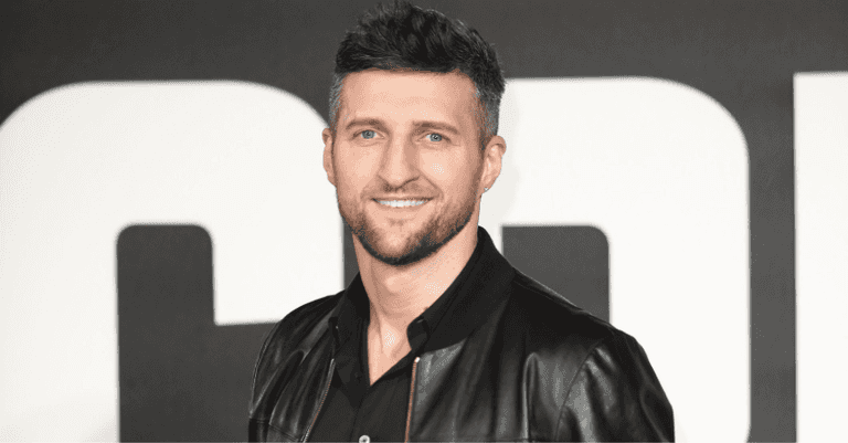 Carl Froch says he’d come out of retirement to ‘smash’ Logan and Jake Paul ‘to bits’ Carl Froch says he’d come out of retirement to ‘smash’ Logan and Jake Paul ‘to bits’