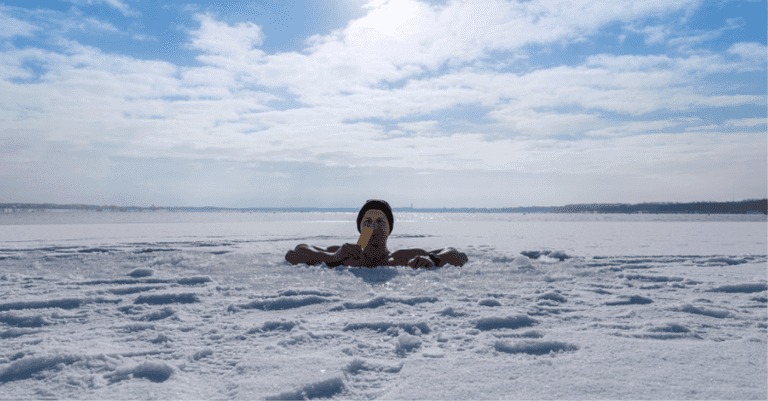 Do ice baths help you burn fat or boost recovery? Experts have their say Do ice baths help you burn fat or boost recovery? Experts have their say