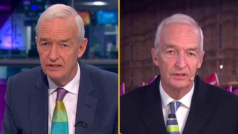 Jon Snow quits Channel 4 News after 32 years Jon Snow quits Channel 4 News after 32 years