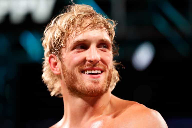 Logan Paul reckons he could ‘easily’ beat Mike Tyson in a boxing match Logan Paul reckons he could ‘easily’ beat Mike Tyson in a boxing match