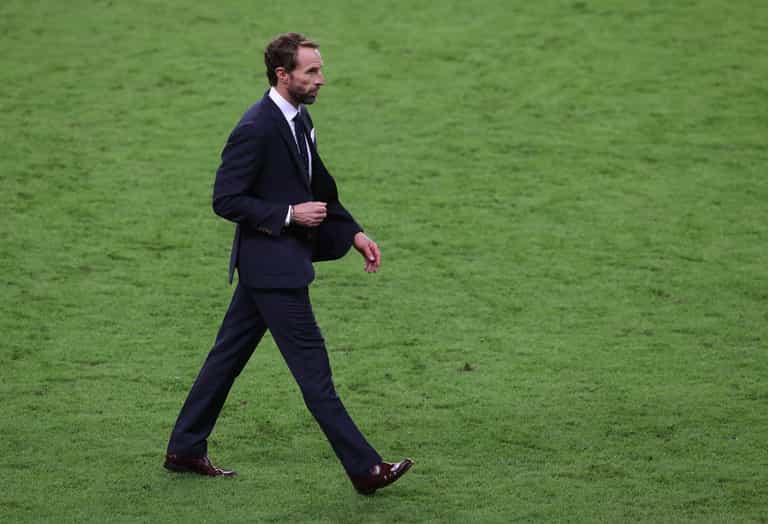 Video of Gareth Southgate consoling Danish players is making fans love him even more Video of Gareth Southgate consoling Danish players is making fans love him even more