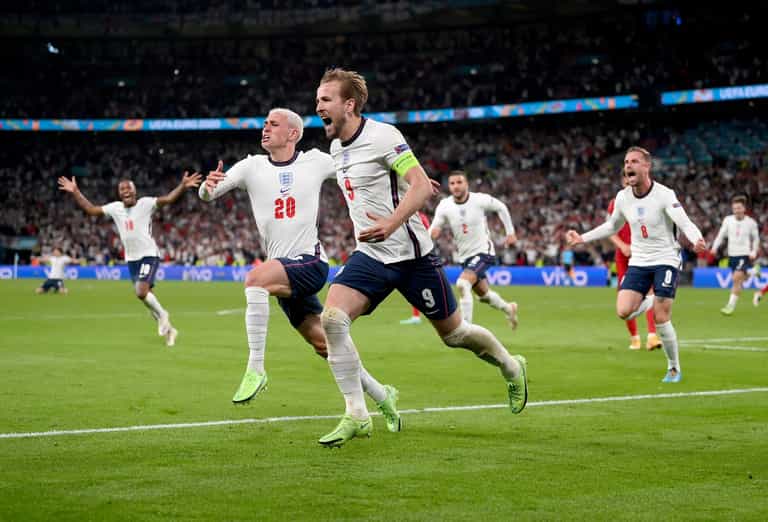 Government reportedly ‘considering extra bank holiday if England win 2020’ Government reportedly ‘considering extra bank holiday if England win 2020’
