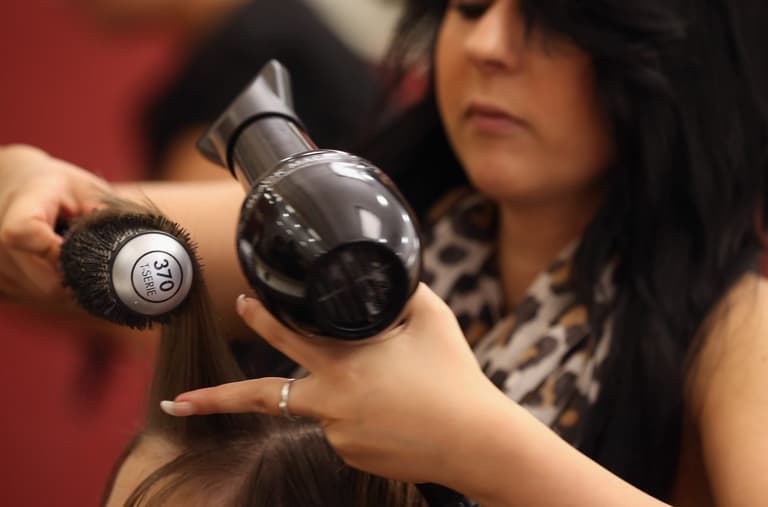 All UK hairdressers to learn to cut and style Afro hair as standard All UK hairdressers to learn to cut and style Afro hair as standard