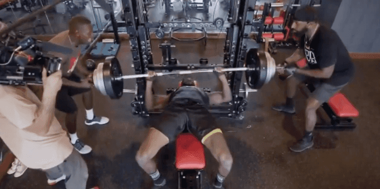 Deontay Wilder slammed for bench press technique Deontay Wilder slammed for bench press technique