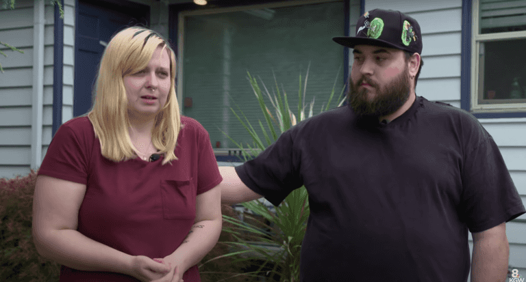 Couple sued for six figure sum after leaving negative online reviews Couple sued for six figure sum after leaving negative online reviews