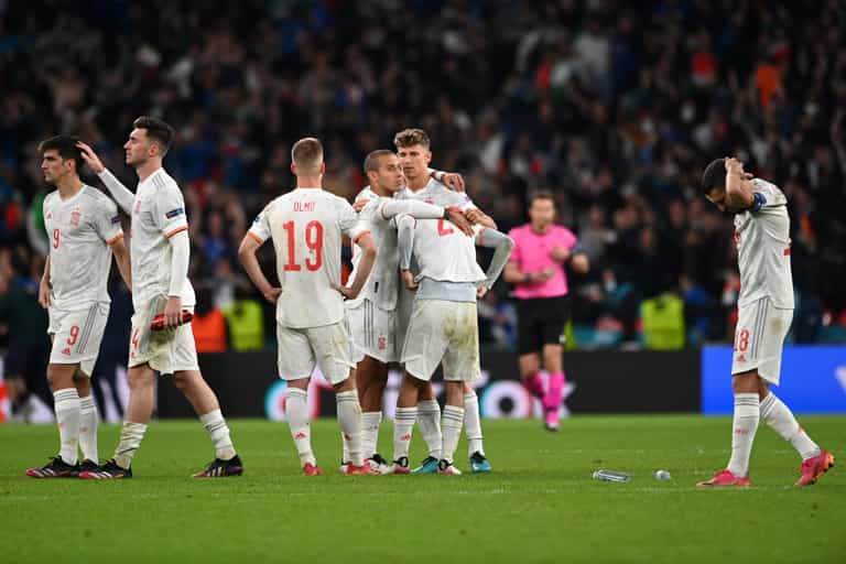 Gerard Piqué complains that penalty shoot-outs are unfair after Spain loss Gerard Piqué complains that penalty shoot-outs are unfair after Spain loss
