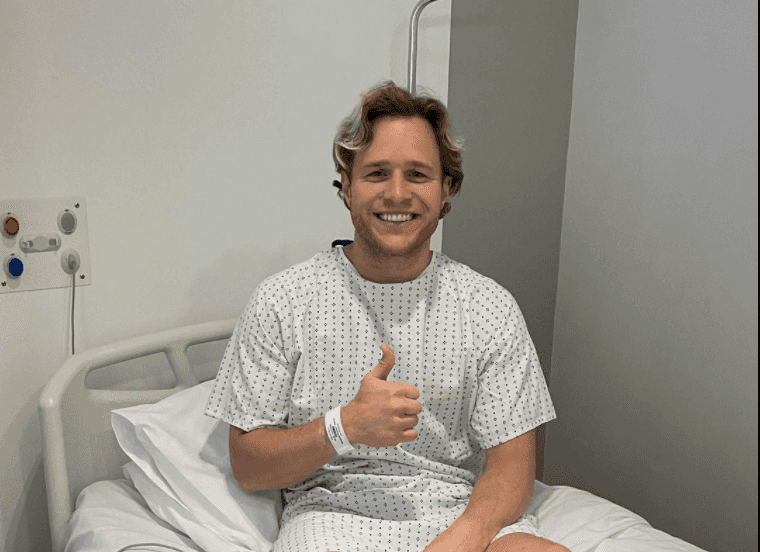 Olly Murs rushed to hospital following freak on-stage accident Olly Murs rushed to hospital following freak on-stage accident