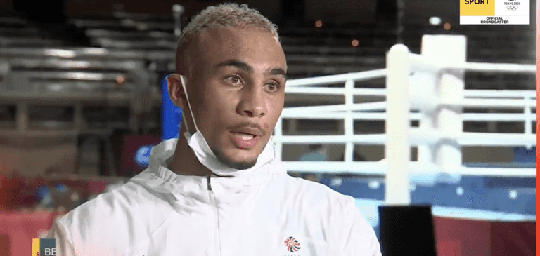Team GB boxer criticised for refusing to wear silver medal and ‘sulking on podium’ Team GB boxer criticised for refusing to wear silver medal and ‘sulking on podium’