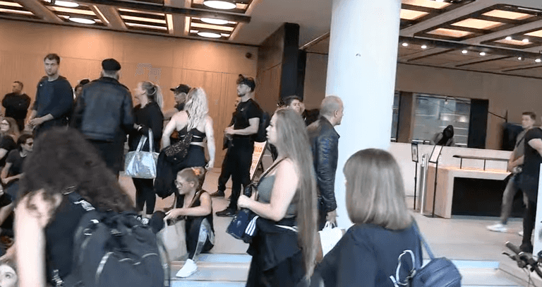 The moment anti-vaxx protesters storm ITN’s London office The moment anti-vaxx protesters storm ITN’s London office