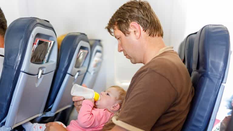Man says service on flight was “abhorrent” after he refused to move for family Man says service on flight was “abhorrent” after he refused to move for family
