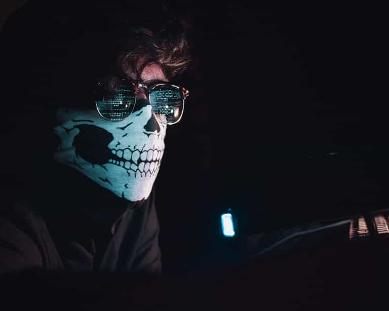 Facebook shuts down accounts linked to mystery Russian agency in anti-vaccine influencer campaign Facebook shuts down accounts linked to mystery Russian agency in anti-vaccine influencer campaign
