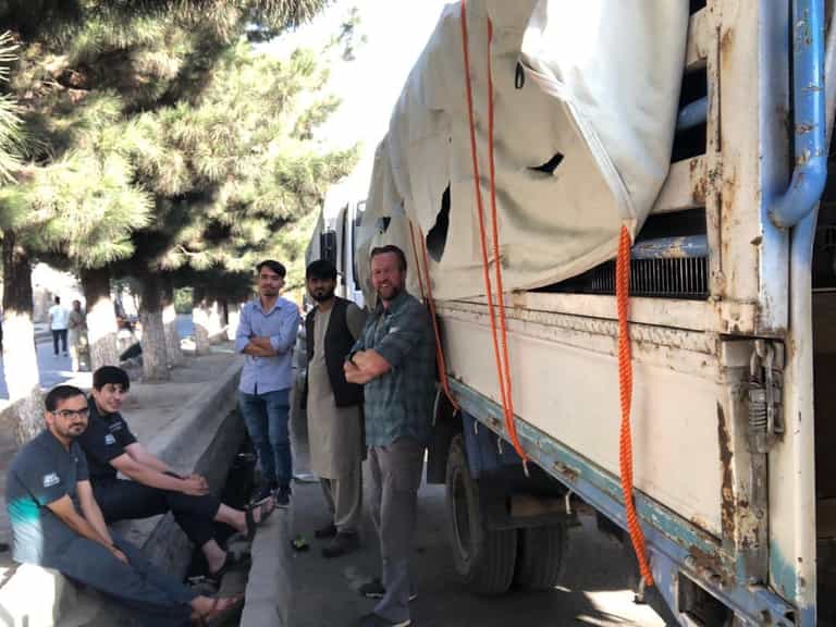 Taliban blocks ex-Marine’s evacuation of 200 dogs and cats from Kabul Taliban blocks ex-Marine’s evacuation of 200 dogs and cats from Kabul
