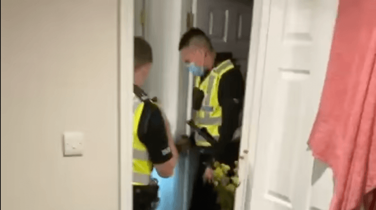 Woman screams so loud at a spider that five police officers show up at her door Woman screams so loud at a spider that five police officers show up at her door