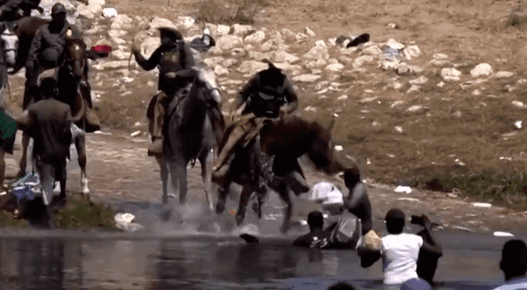 US Border Patrol use horse reins as whips to lash Haitian immigrants US Border Patrol use horse reins as whips to lash Haitian immigrants