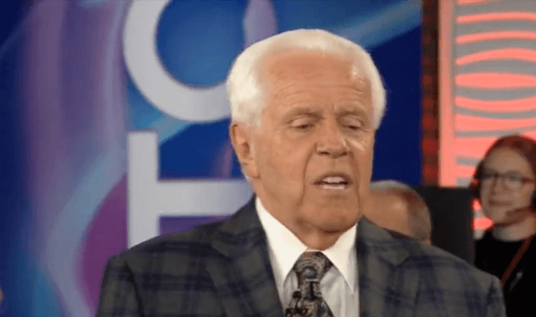 Evangelical pastor claims Jesus hasn’t returned because people aren’t donating money Evangelical pastor claims Jesus hasn’t returned because people aren’t donating money