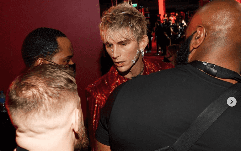Conor McGregor and Machine Gun Kelly involved in altercation at VMAs Conor McGregor and Machine Gun Kelly involved in altercation at VMAs