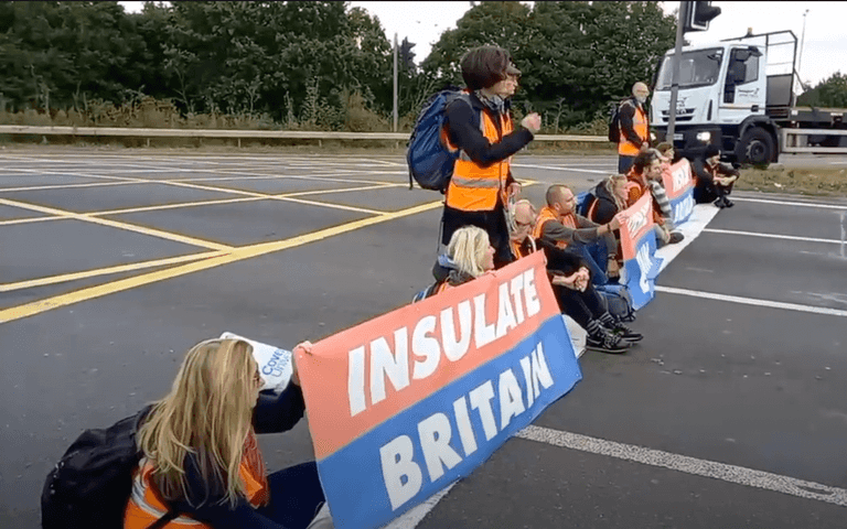 30 arrests made as climate protesters spark huge delays with M25 blockade 30 arrests made as climate protesters spark huge delays with M25 blockade